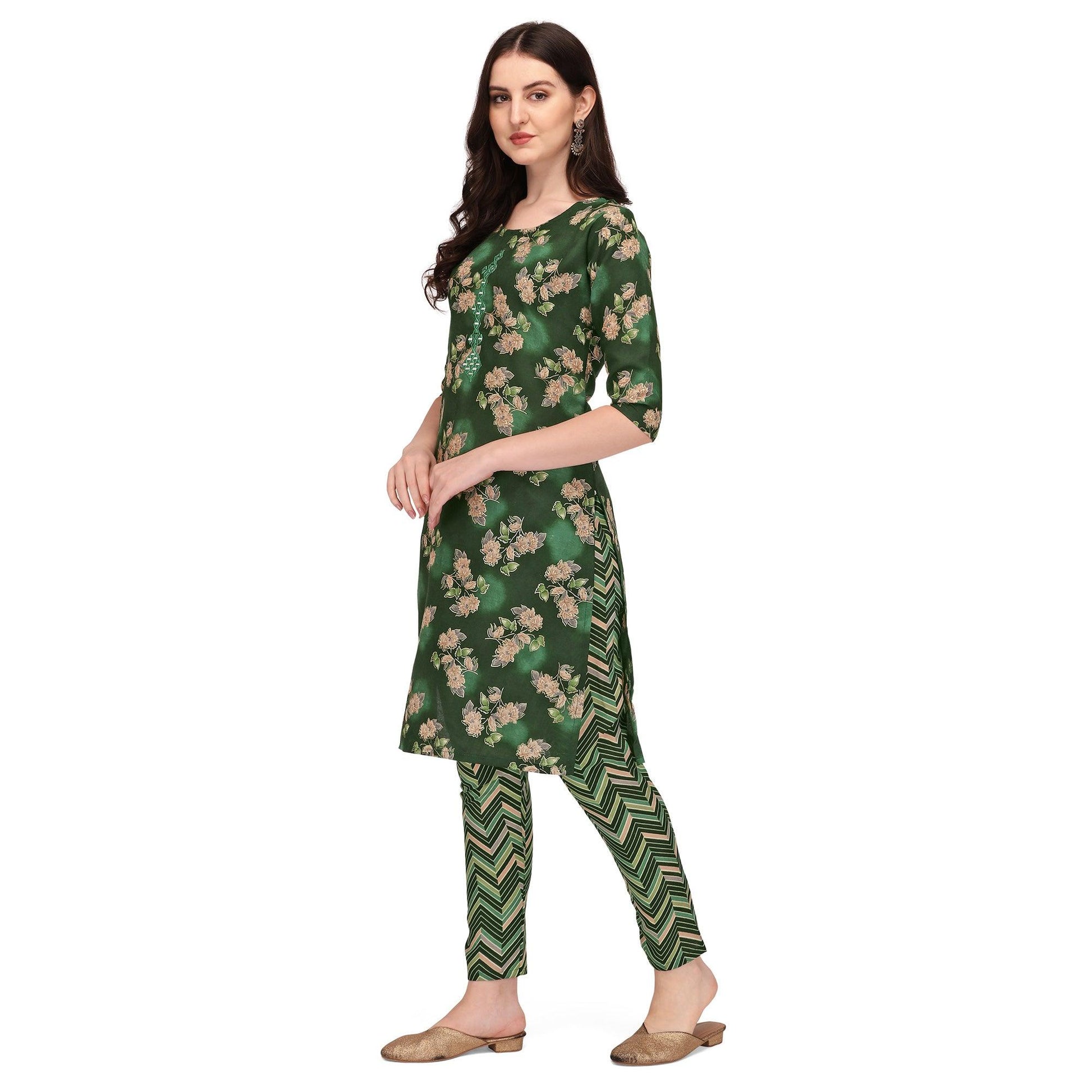 green-floral-printed-with-embroidered-poly-cotton-kurti-pant-set