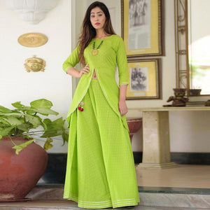 flamboyant-green-colored-partywear-meenakari-jacquard-work-cotton-kurti-skirt-47175