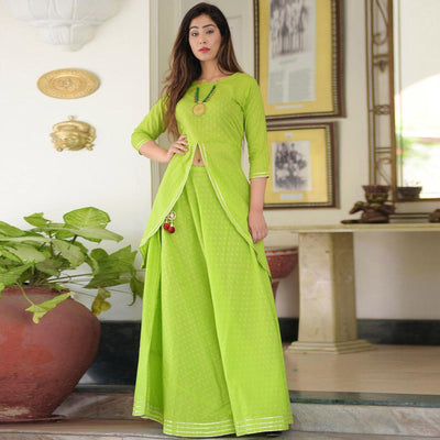 flamboyant-green-colored-partywear-meenakari-jacquard-work-cotton-kurti-skirt-47175
