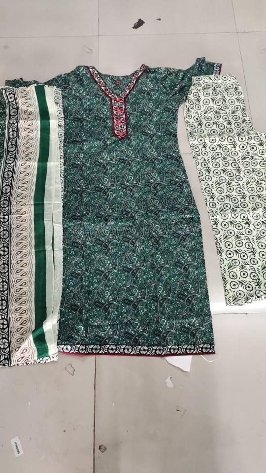 green-casual-wear-printed-cotton-kurti-pant-set-with-dupatta-121908