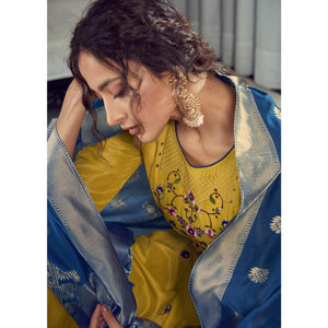 green-party-wear-embroidered-silk-kurti-pant-set-with-banarasi-jacquard-dupatta-137986