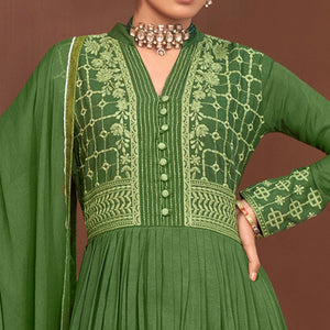 green-partywear-embroidered-rayon-kurti-palazzo-set-135213