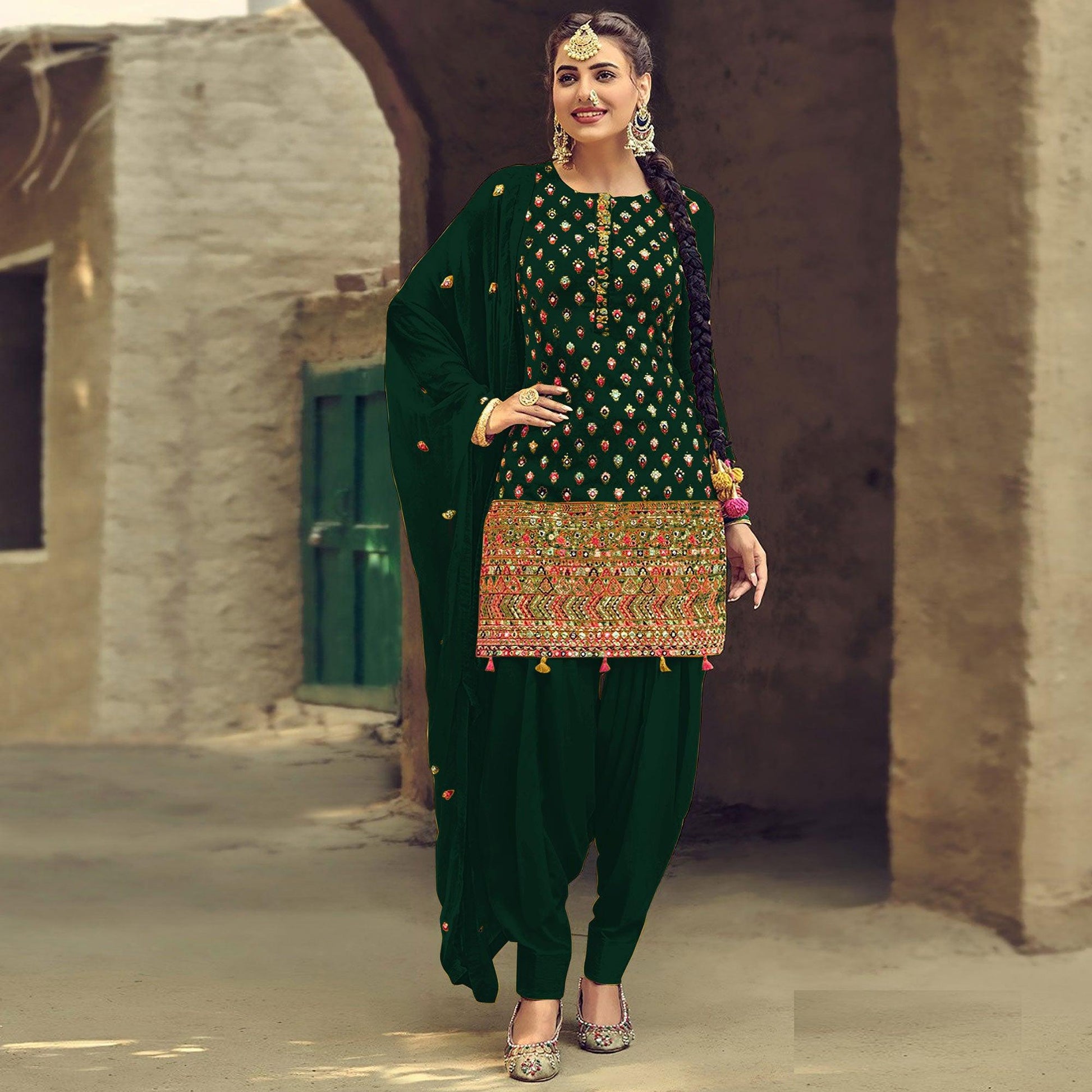 green-partywear-embroidered-with-sequence-work-heavy-faux-georgette-patiala-suit-115245
