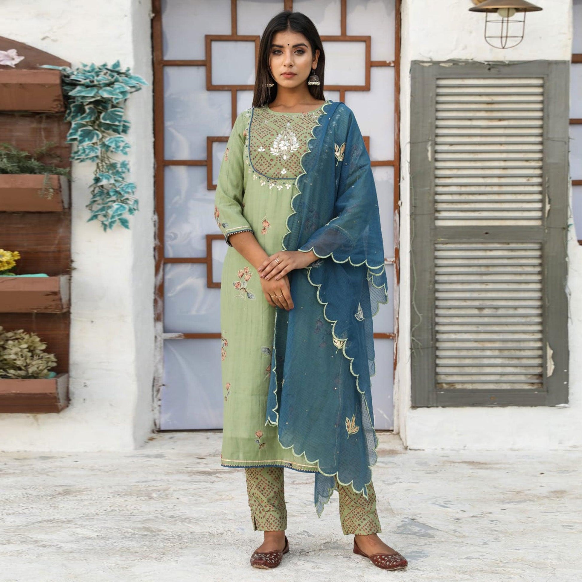 green-partywear-floral-print-with-embroidered-cotton-kurti-pant-set-126223