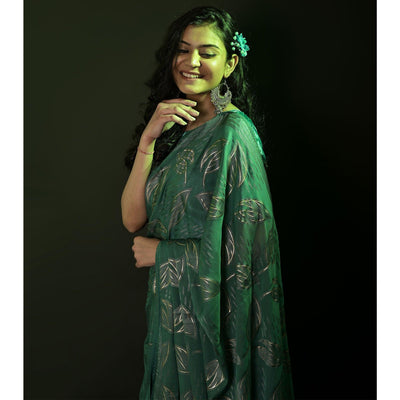 green-partywear-foil-printed-diamond-lace-brasso-saree-135528