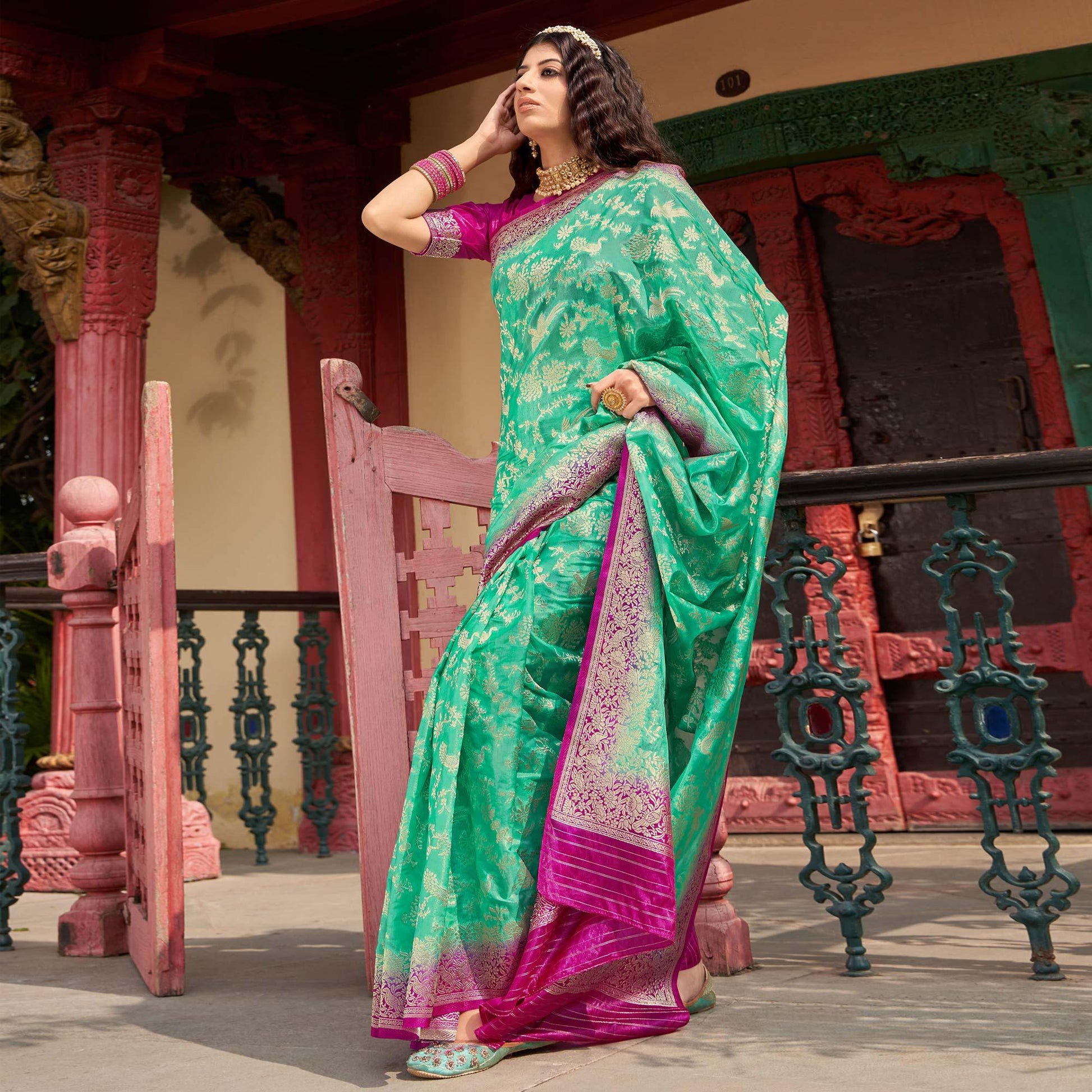 green-partywear-foil-printed-silk-organza-saree-136975