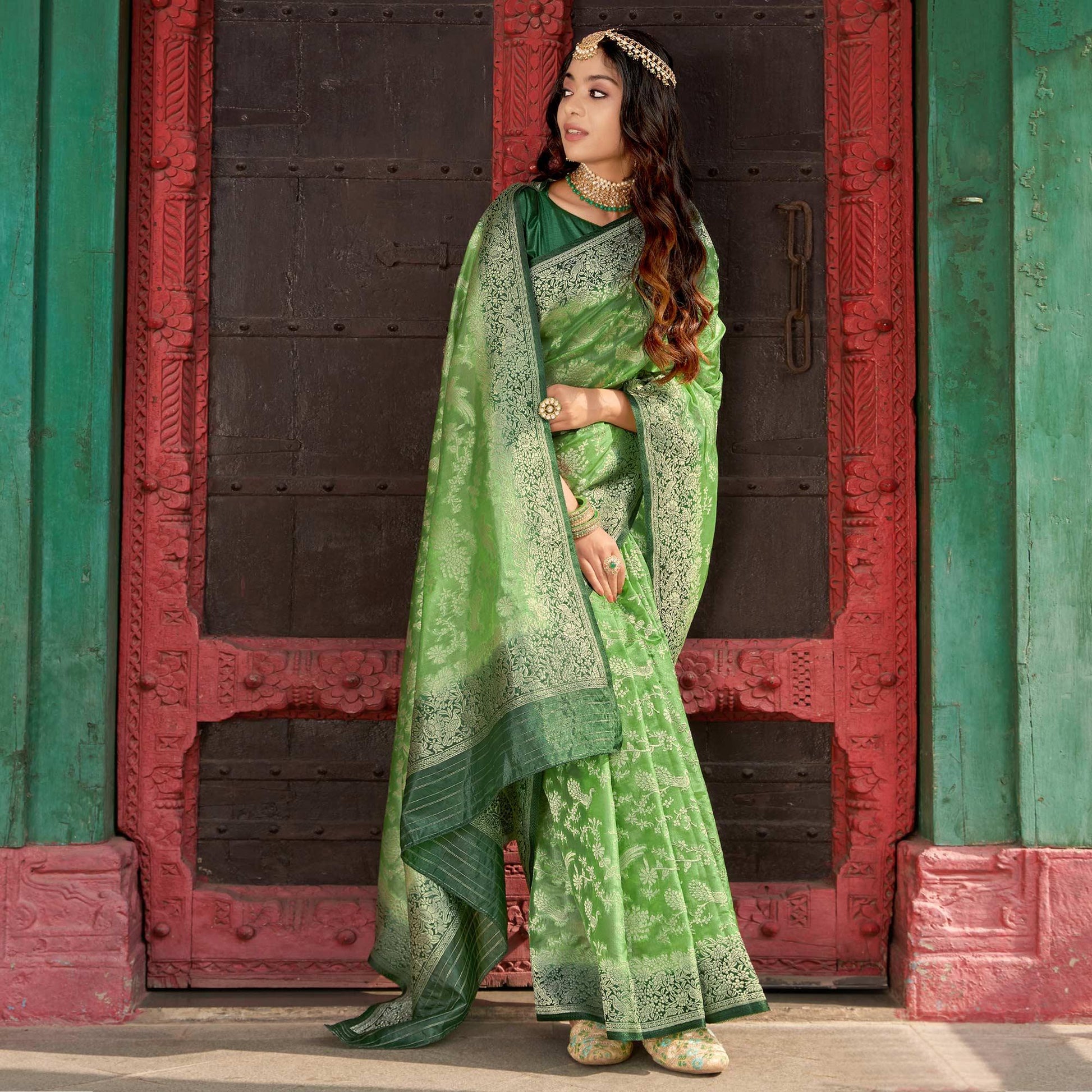 green-partywear-foil-printed-silk-organza-saree-136973