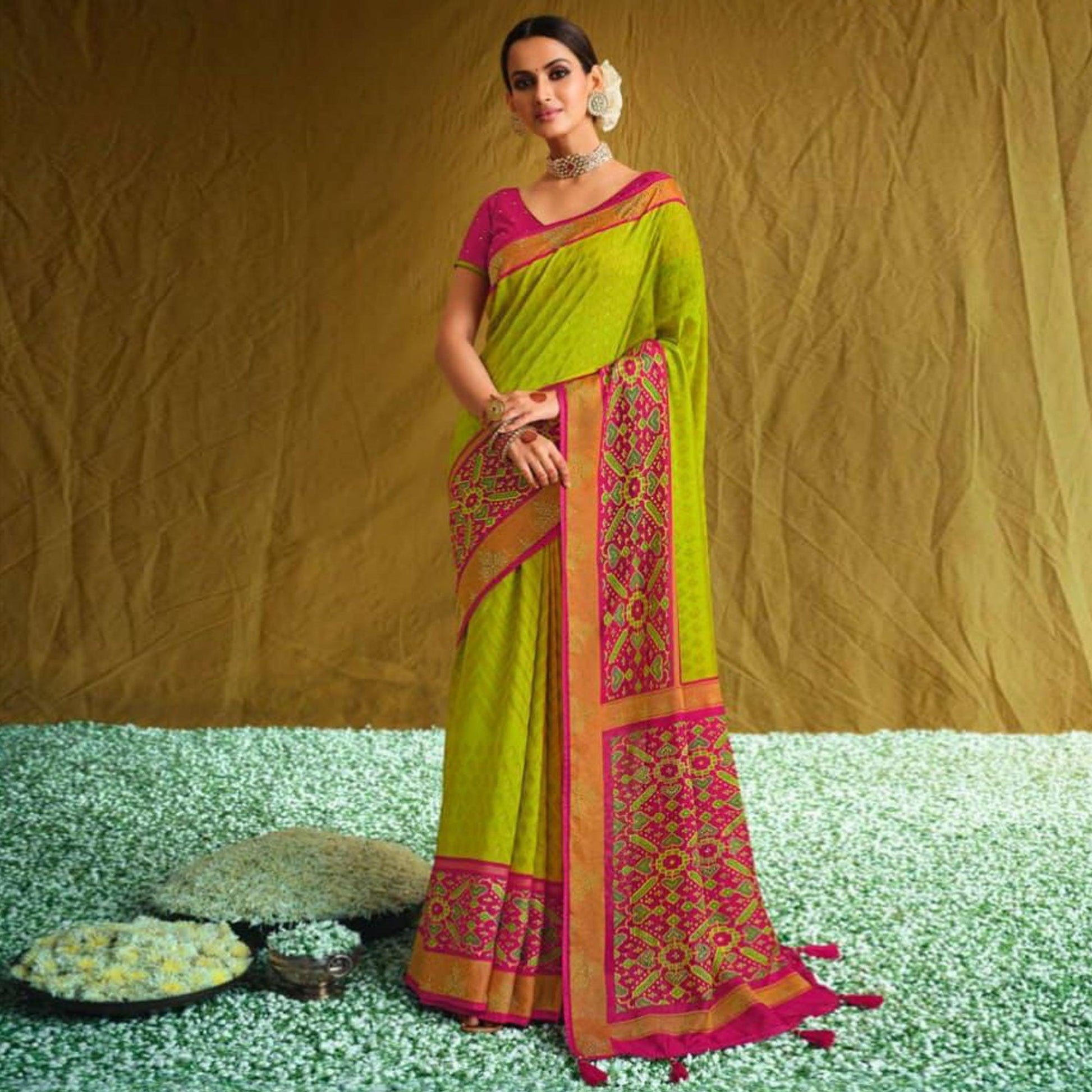 green-partywear-weaving-resham-work-viscose-brasso-saree-133912