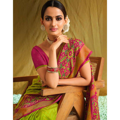 green-partywear-weaving-resham-work-viscose-brasso-saree-133912