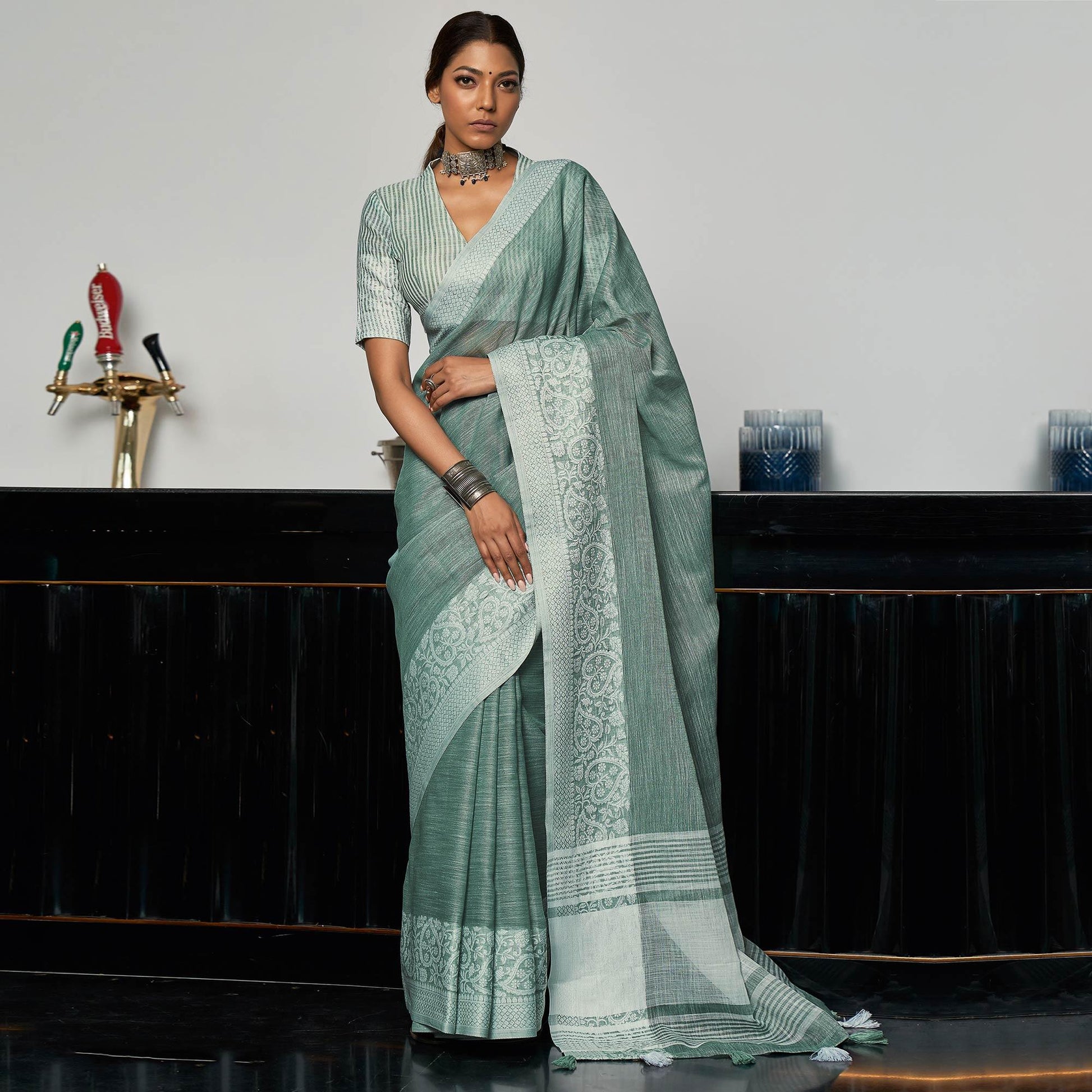 green-partywear-woven-linen-saree-123394