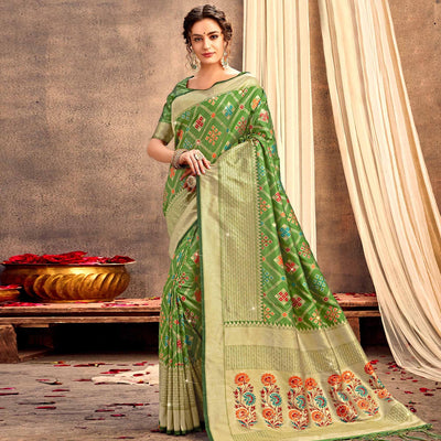 green-partywear-woven-with-zaalar-hand-stone-work-banarasi-silk-saree-111928