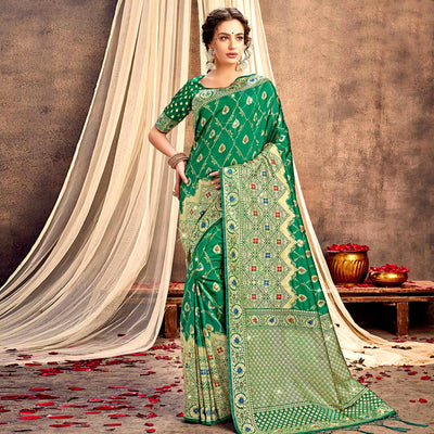 green-partywear-woven-with-zaalar-hand-stone-work-banarasi-silk-saree-111931