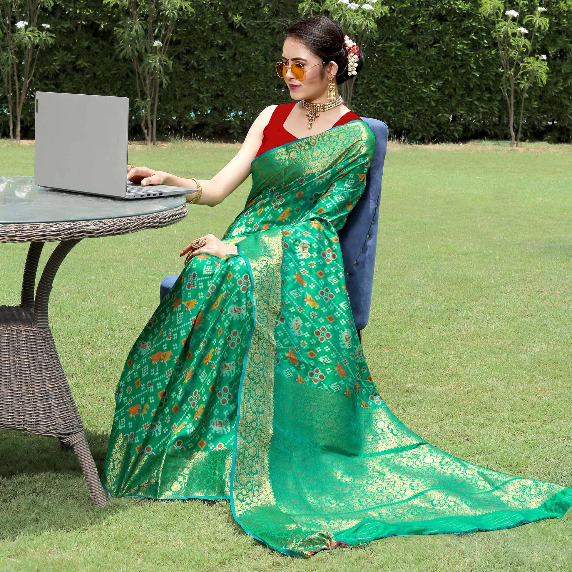 green-patola-printed-with-woven-border-banarasi-silk-saree