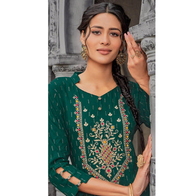 green-printed-with-embroidered-cotton-kurti-143078