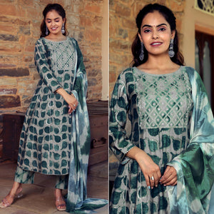 green-printed-with-gota-patti-work-muslin-anarkali-suit