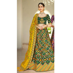 green-wedding-wear-heavy-embroidered-banarasi-silk-lehenga-choli-110488