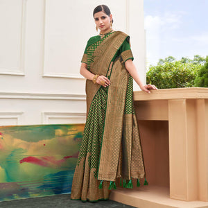 green-woven-art-silk-saree-8
