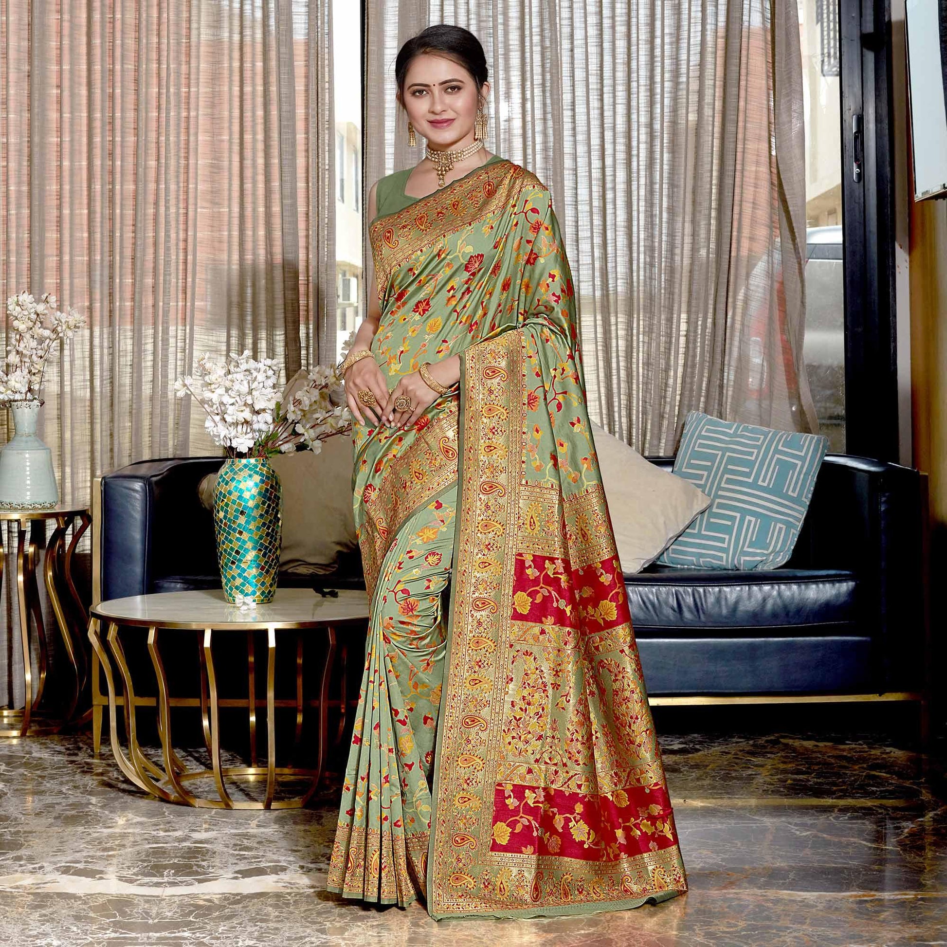 green-woven-banarasi-silk-saree-145481