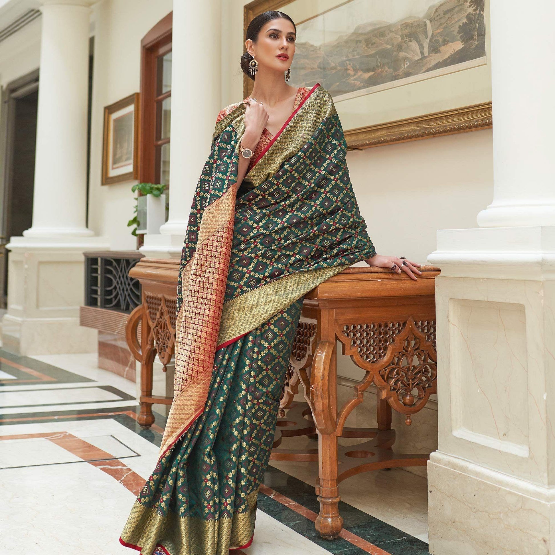 green-woven-patola-banarasi-silk-saree-144252
