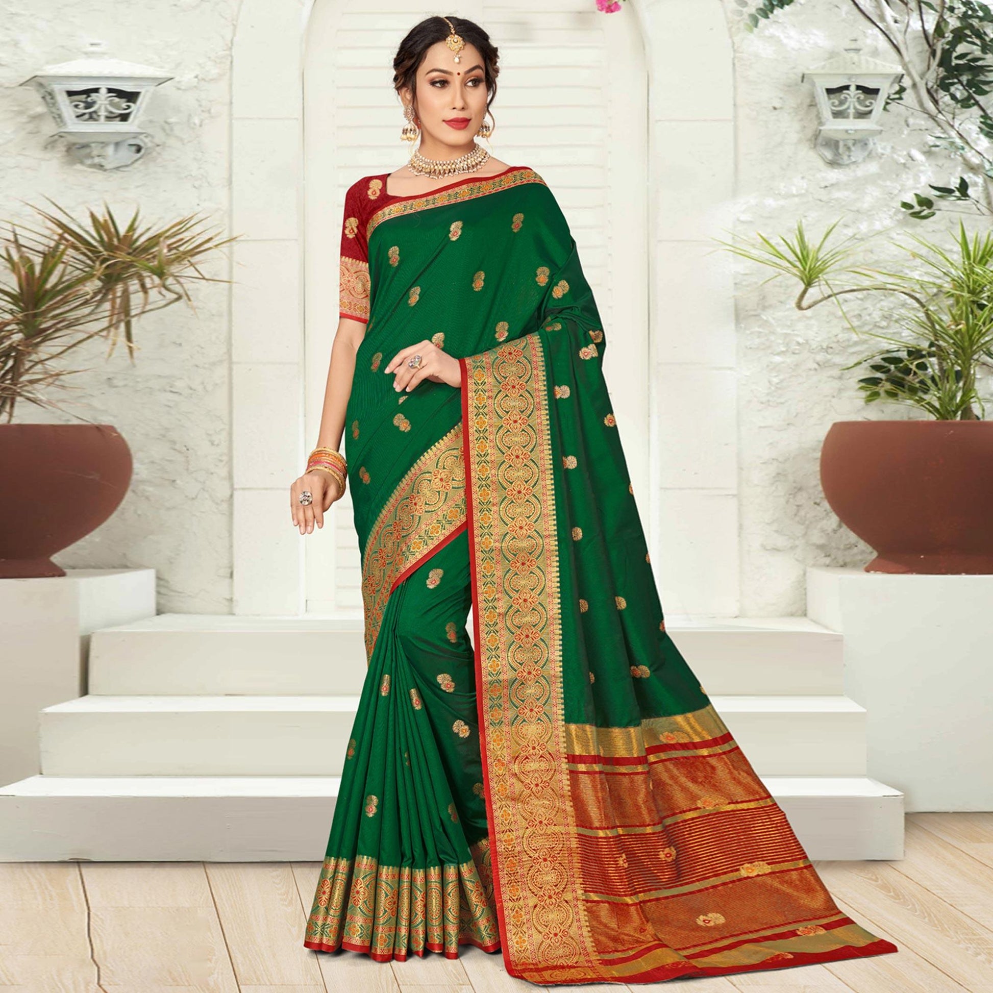 green-woven-pure-silk-saree-144923