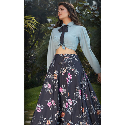 staring-grey-black-colored-casual-wear-printed-western-crop-top-skirt-set-86601