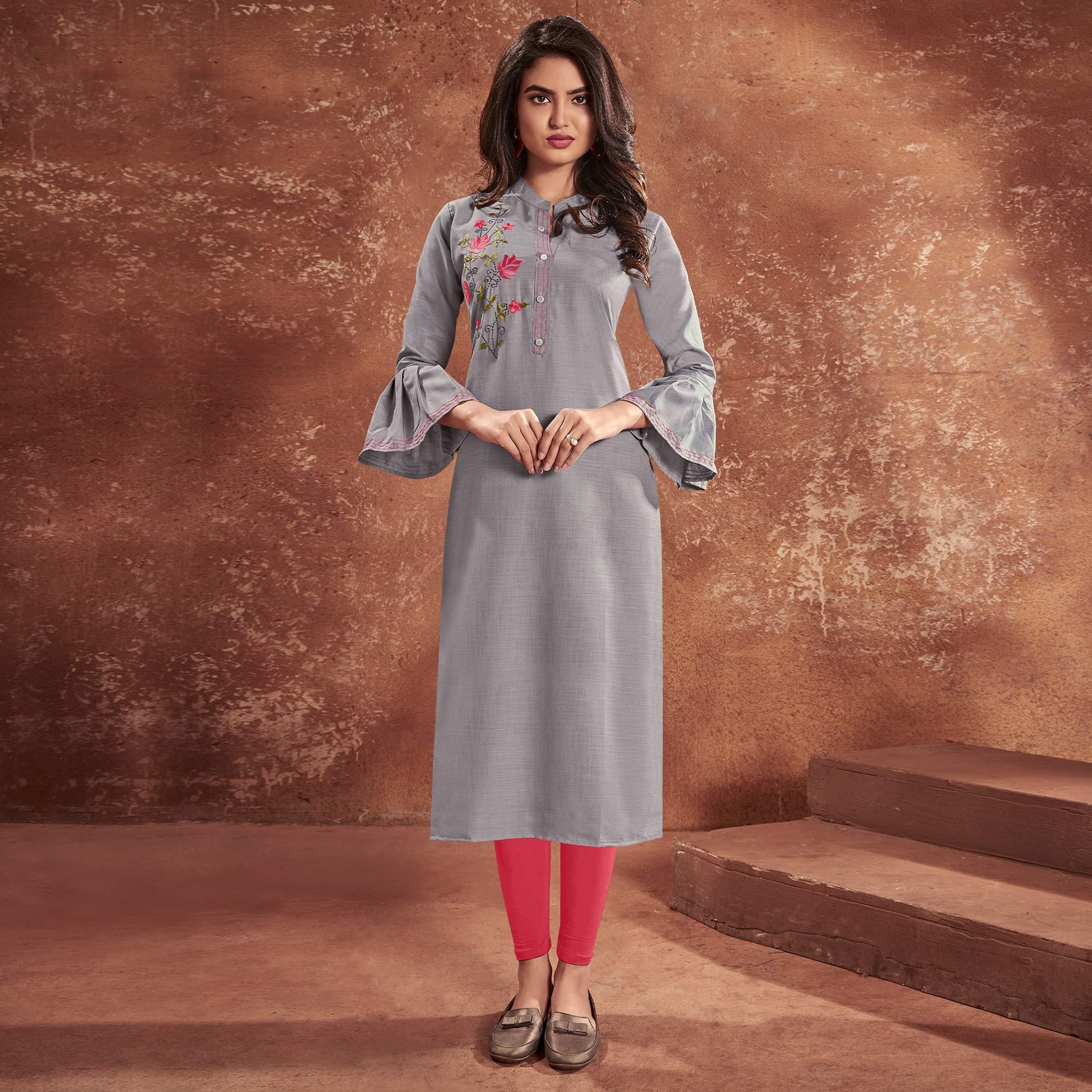 grey-casual-wear-embroidered-cotton-kurti-140282