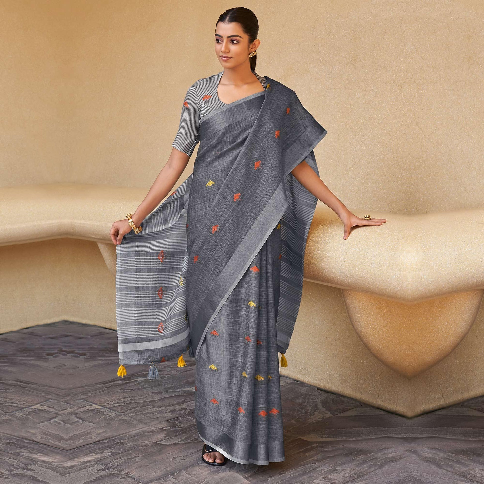 grey-casual-wear-embroidered-linen-saree-132579