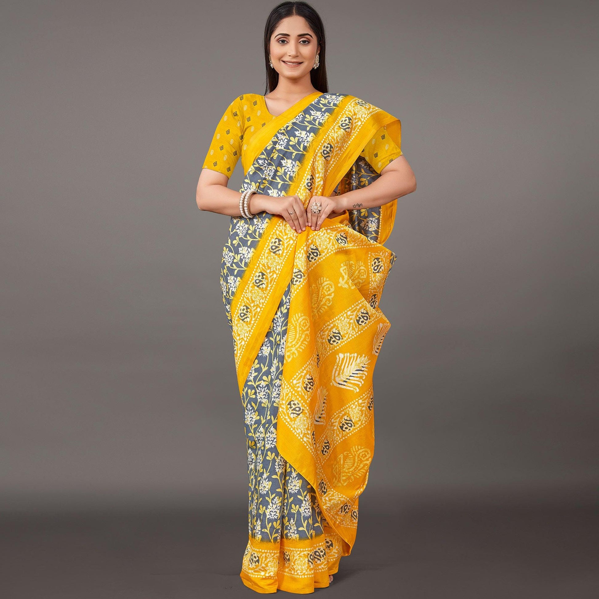 grey-casual-wear-floral-printed-art-silk-saree-135453