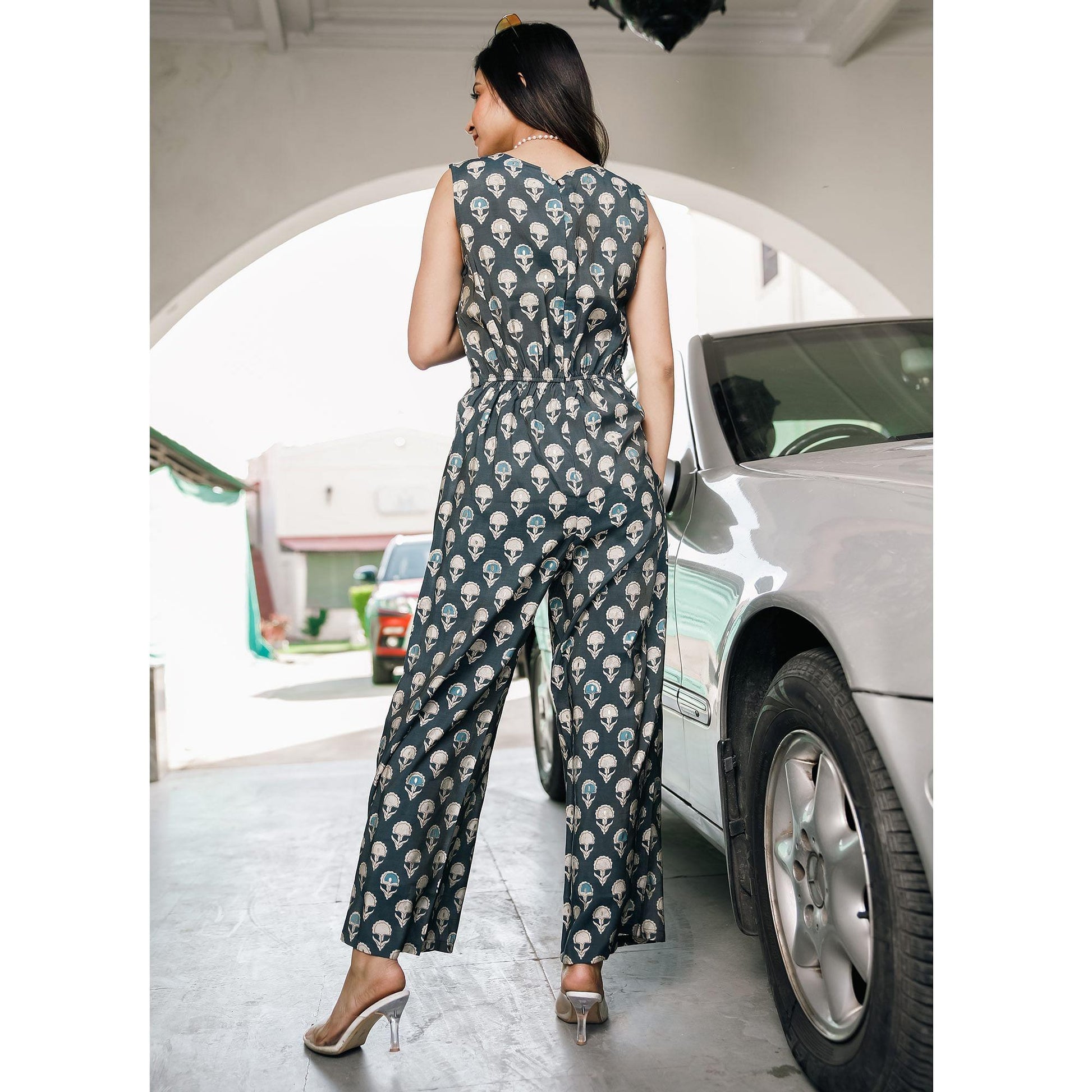 grey-casual-wear-printed-cotton-jumpsuit