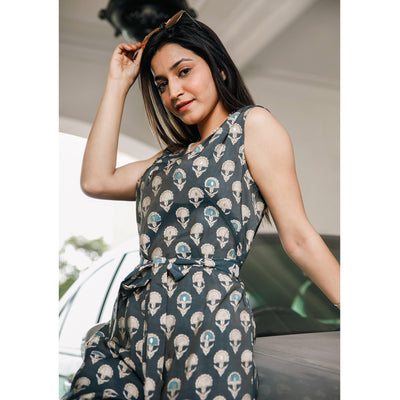 grey-casual-wear-printed-cotton-jumpsuit