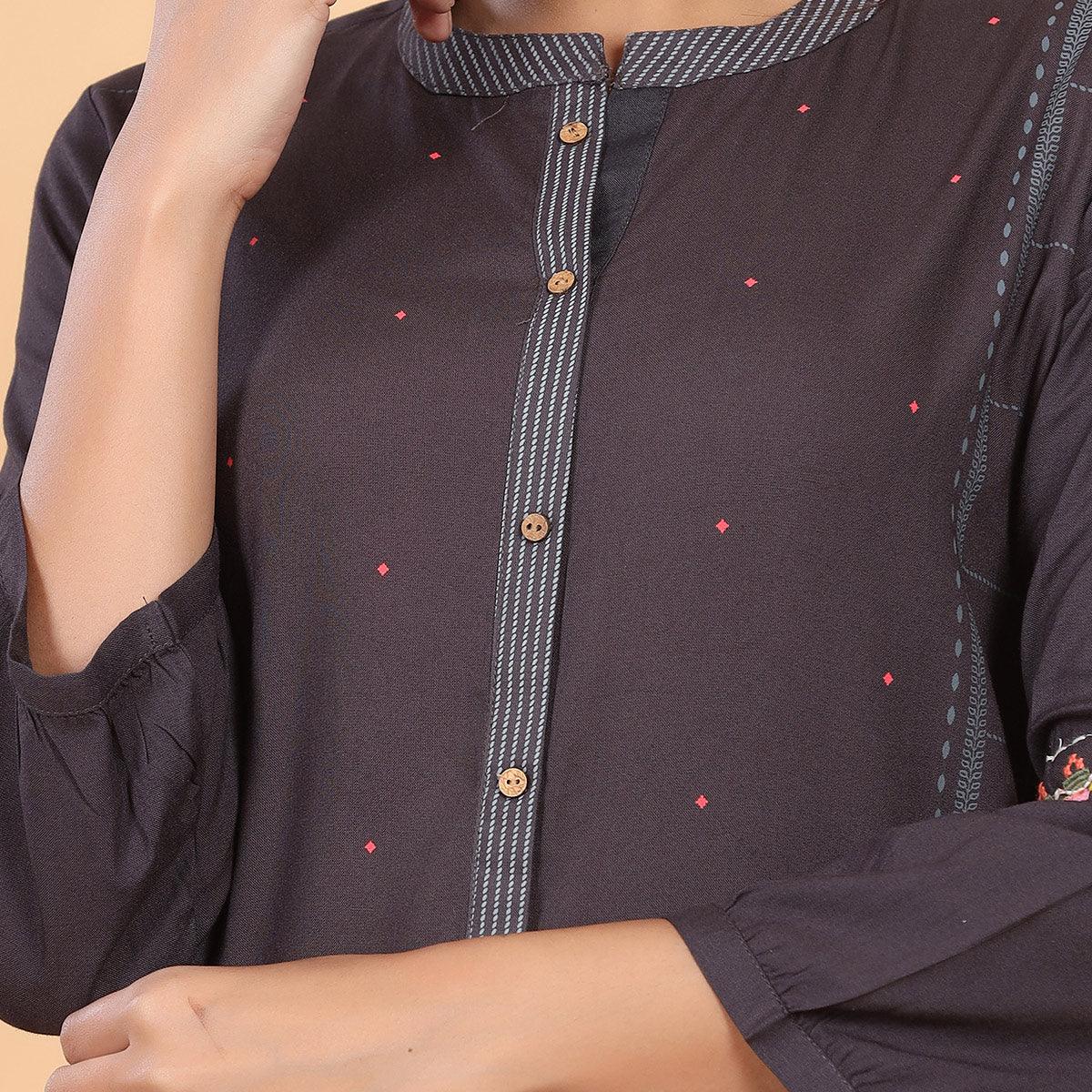 grey-casual-wear-printed-rayon-kurti-122829