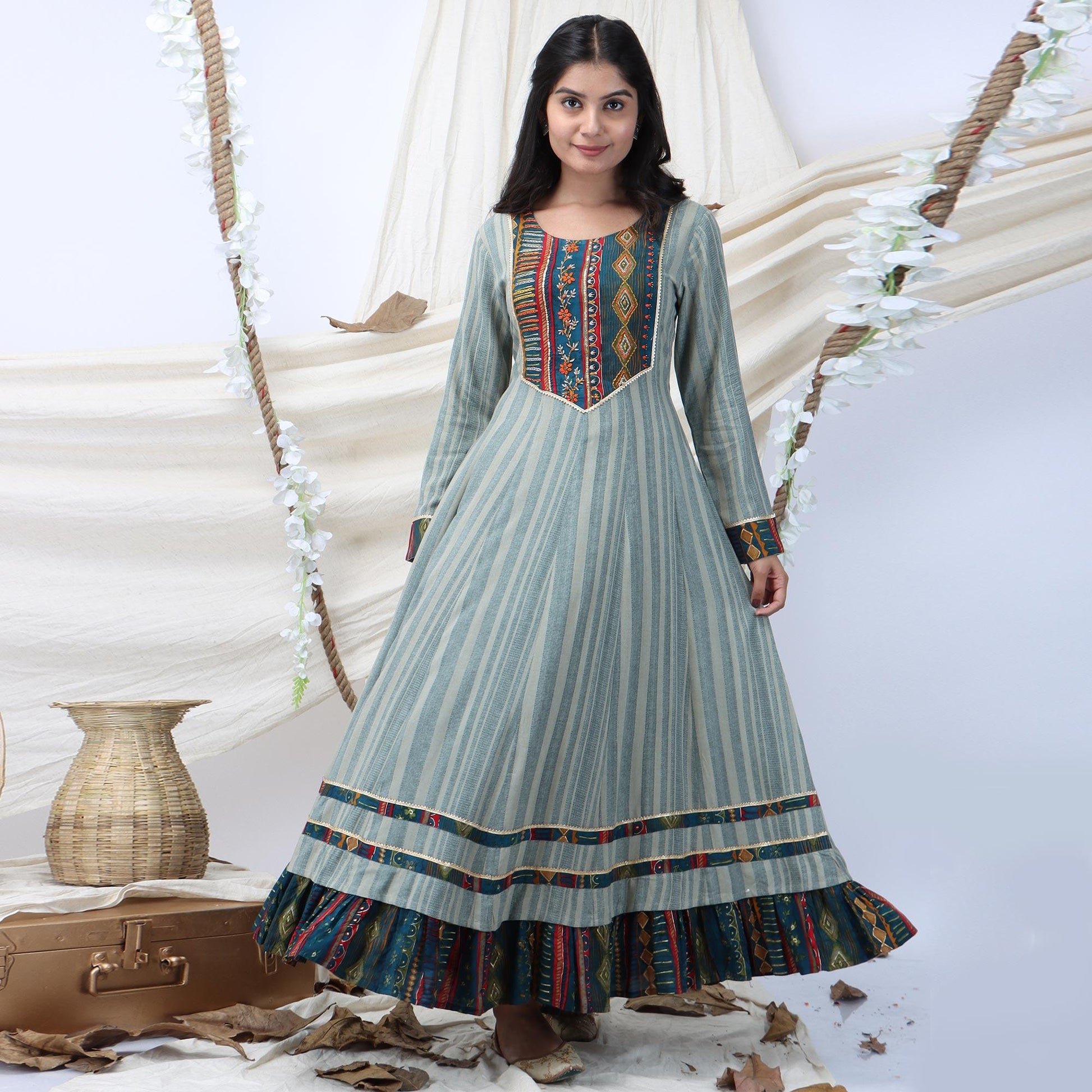 grey-casual-wear-stripes-printed-rayon-long-kurti-122756