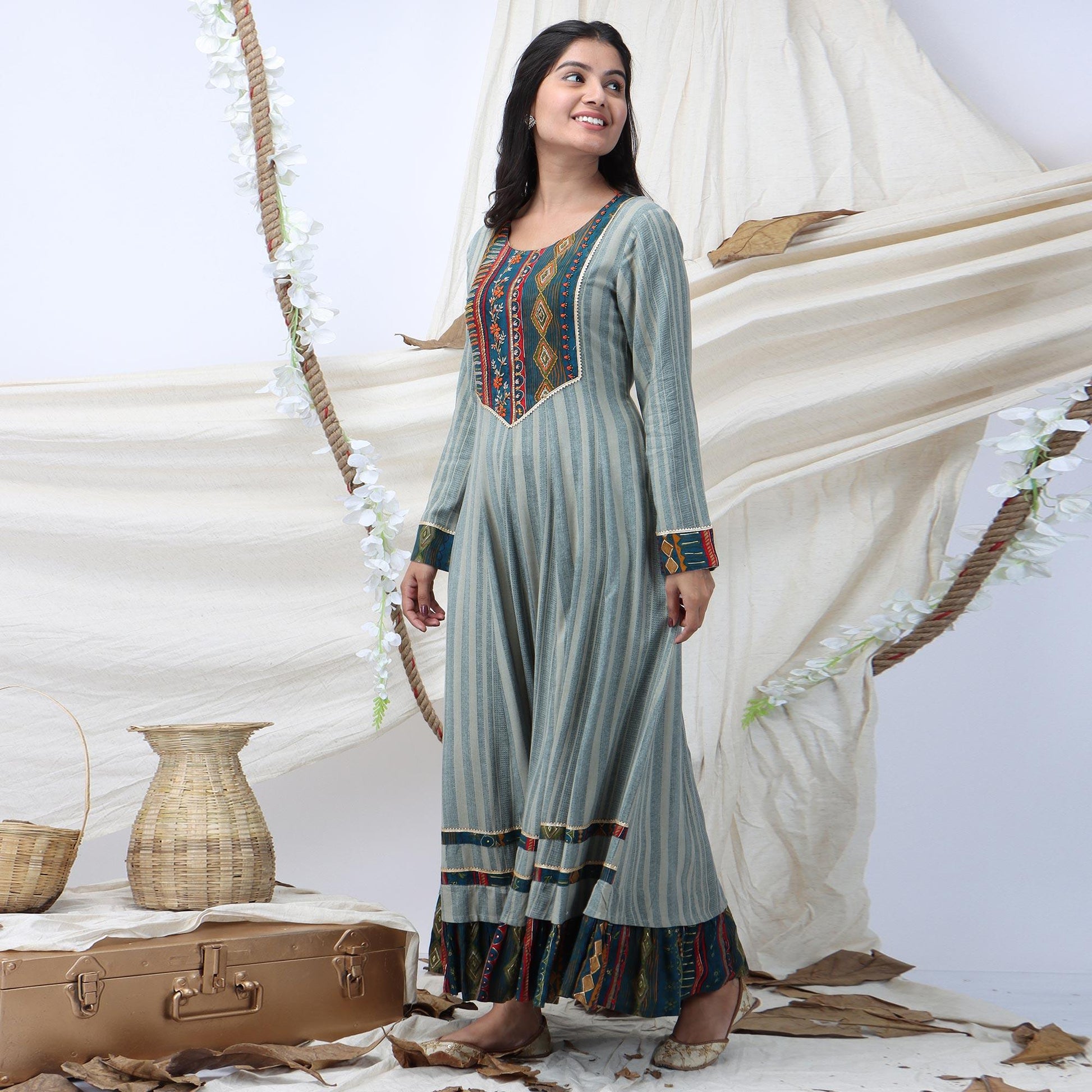 grey-casual-wear-stripes-printed-rayon-long-kurti-122756