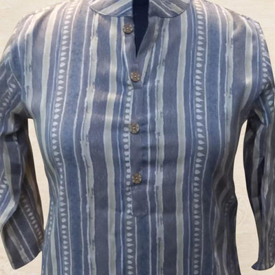 grey-casual-wear-stripes-printed-rayon-top