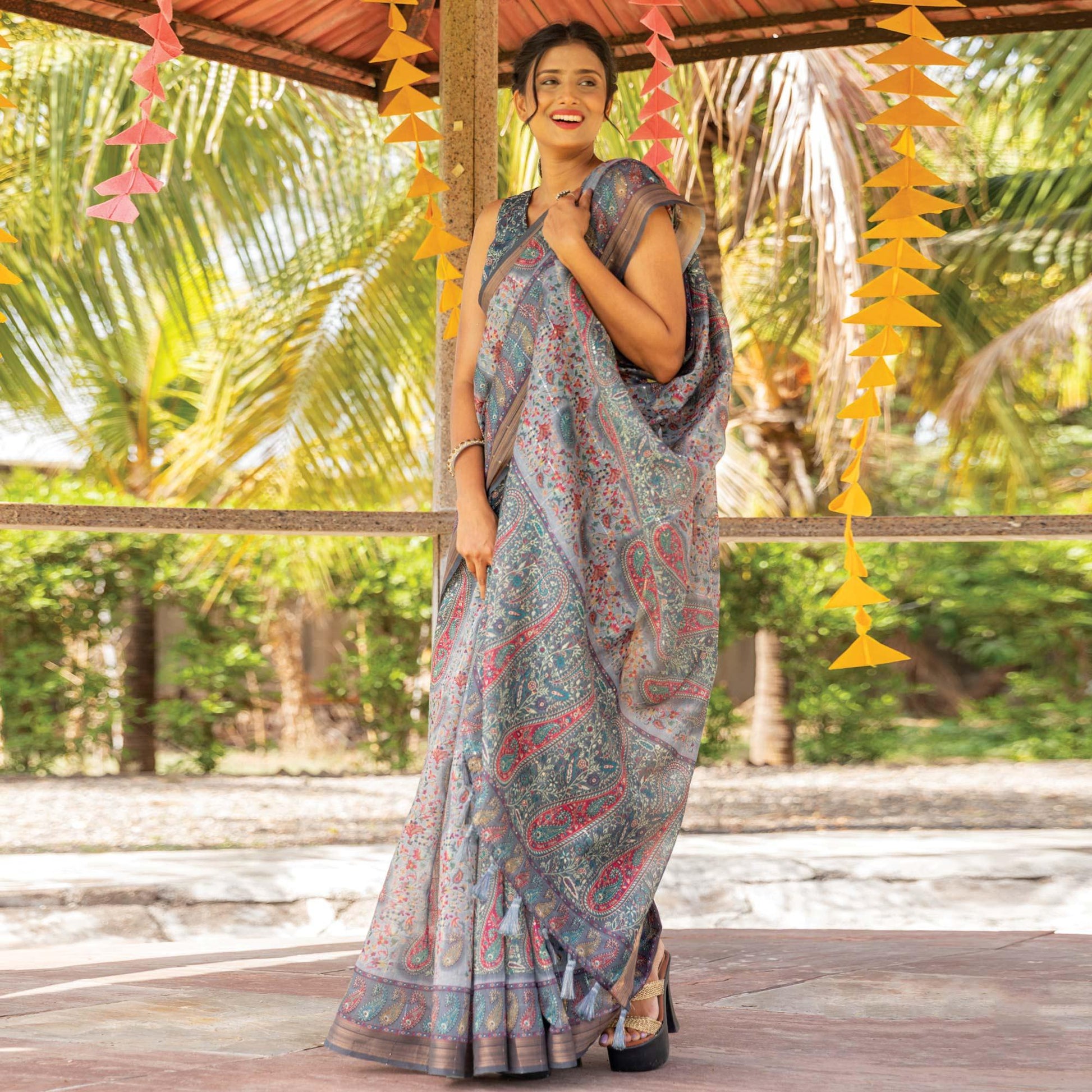 grey-digital-printed-linen-saree-with-tassels