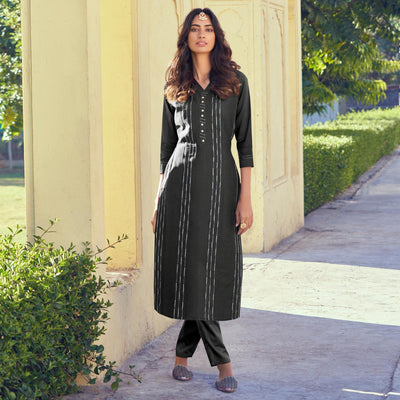 grey-embroidered-art-silk-kurti-pant-set-145529