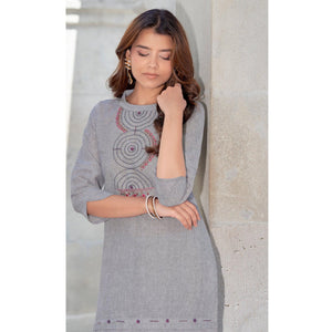 grey-embroidered-cotton-blend-kurti-pant-set
