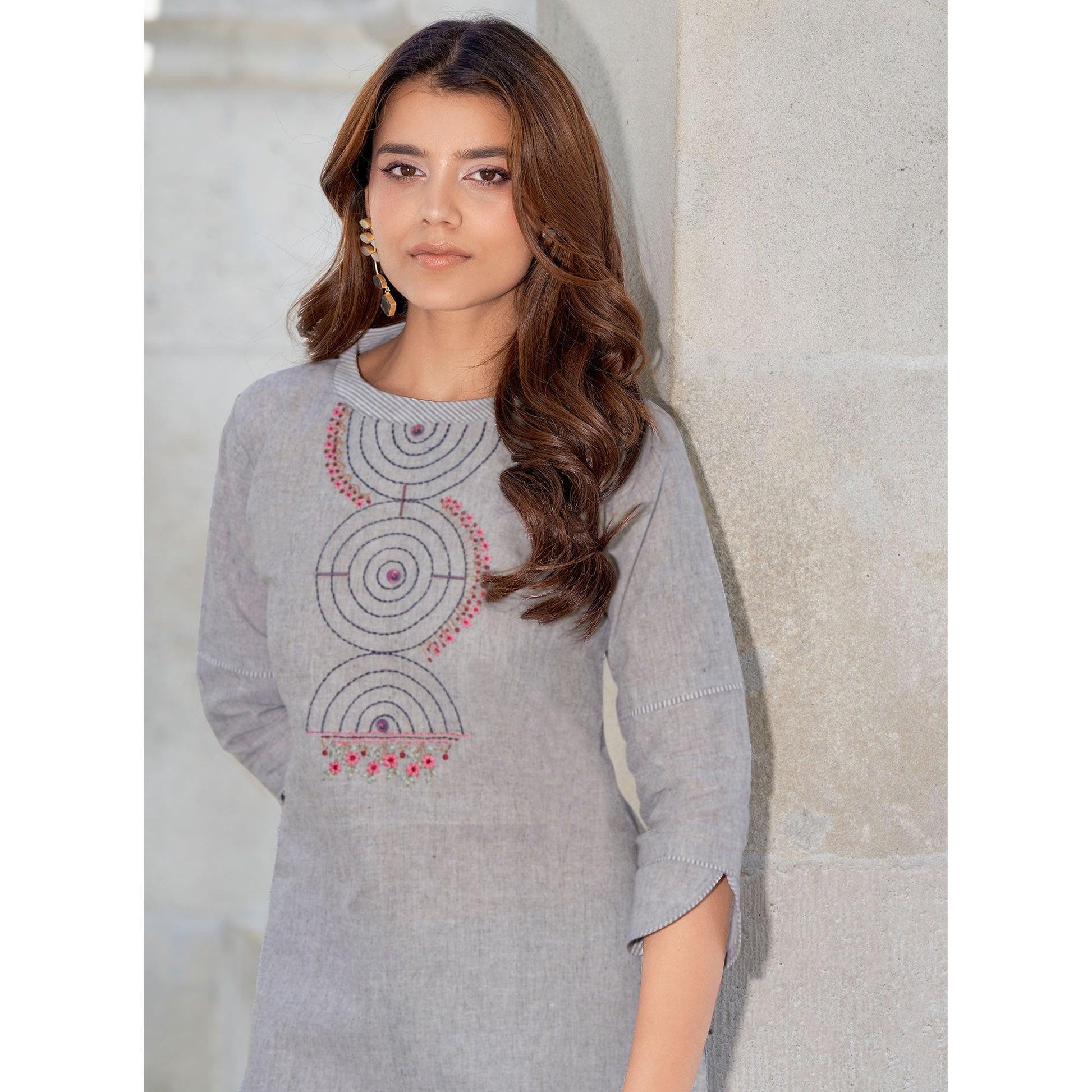 grey-embroidered-cotton-blend-kurti-pant-set