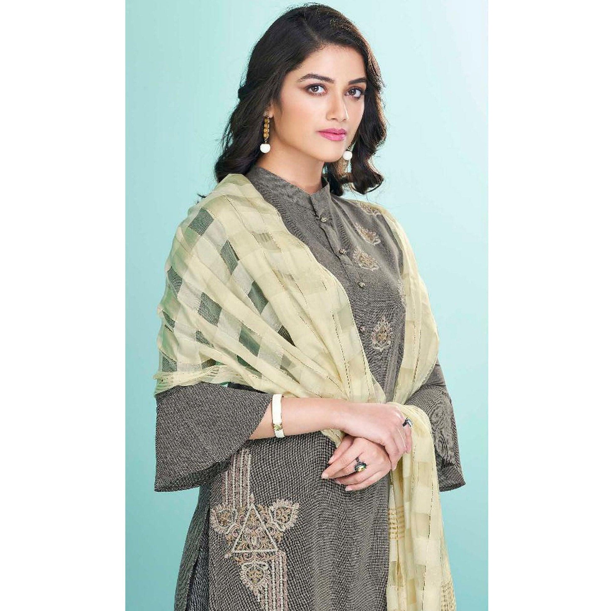 grey-embroidered-cotton-kurti-pant-set-with-dupatta-143125