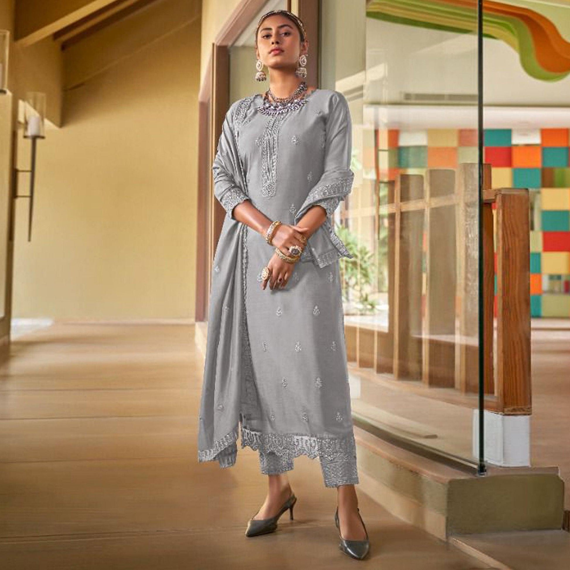 grey-embroidered-viscose-kurti-pant-set-143599