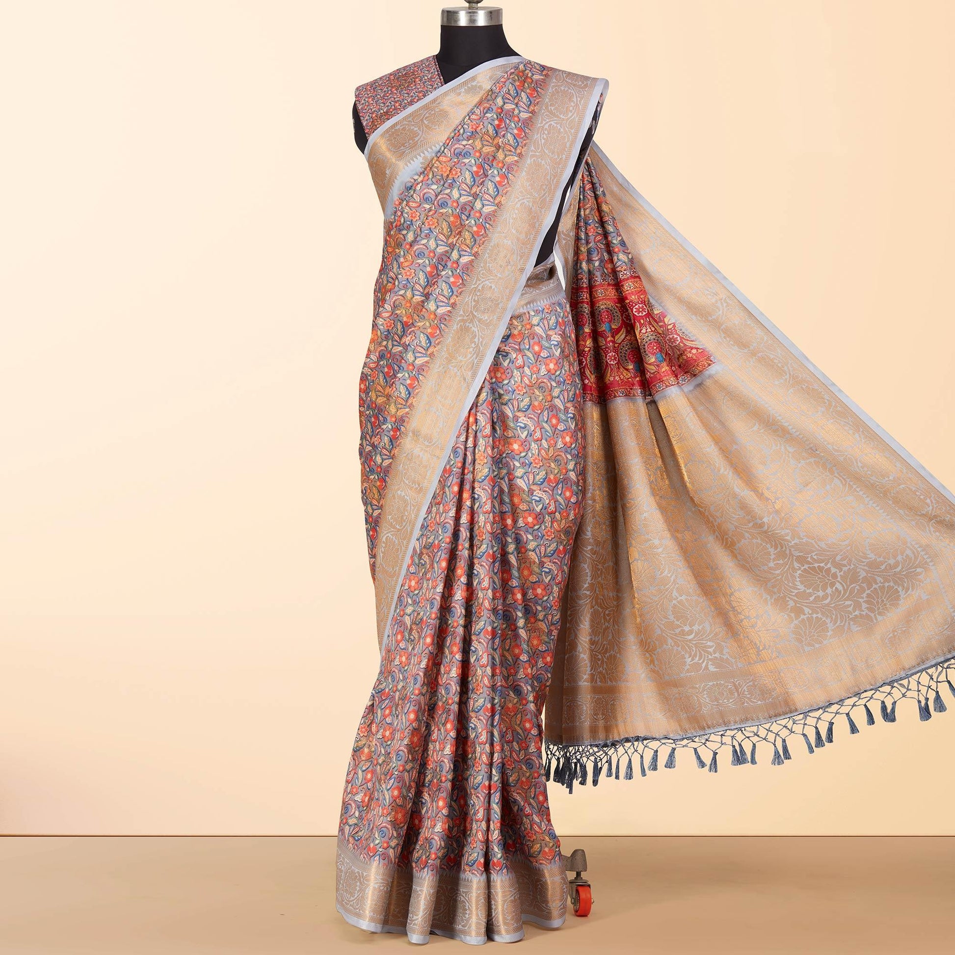 grey-festive-wear-floral-digital-printed-woven-silk-saree-106321