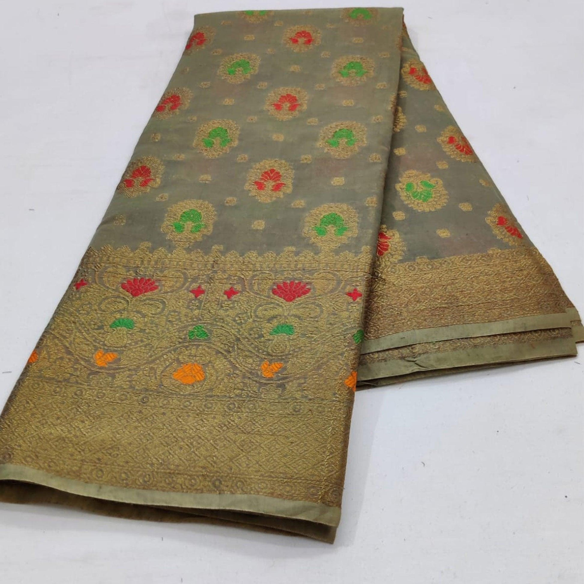 grey-festive-wear-floral-woven-cotton-saree-with-meena-butta-pallu-106288