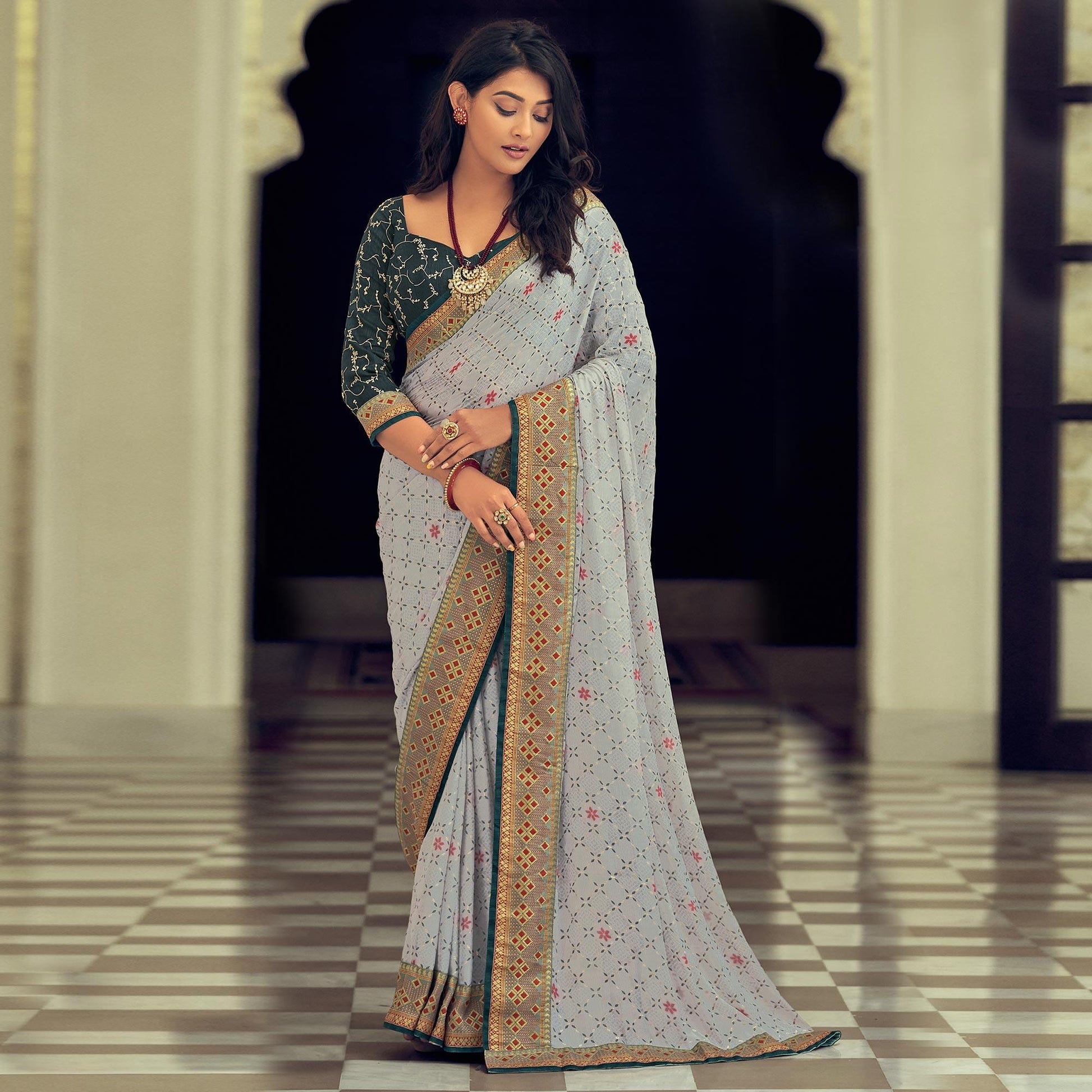 grey-festive-wear-printed-silk-saree-with-big-border-127373