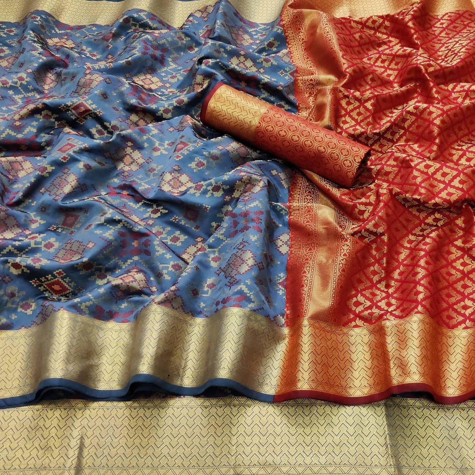 grey-festive-wear-woven-heavy-silk-saree-with-patola-rich-pallu-122578