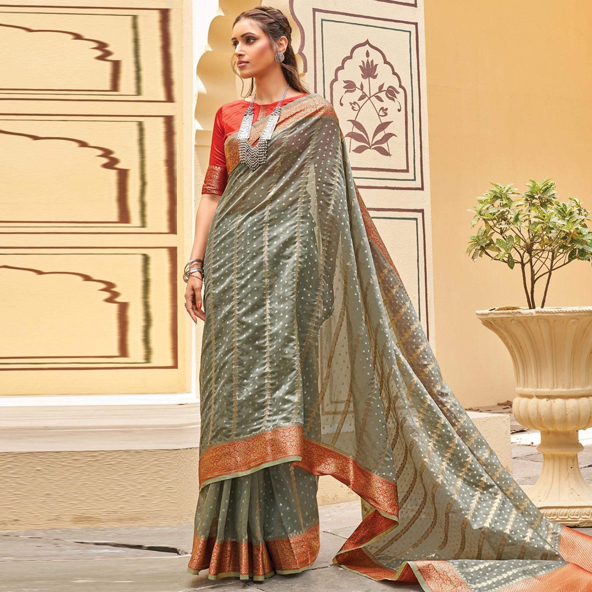 grey-festive-wear-woven-organza-saree-with-tassels-141564