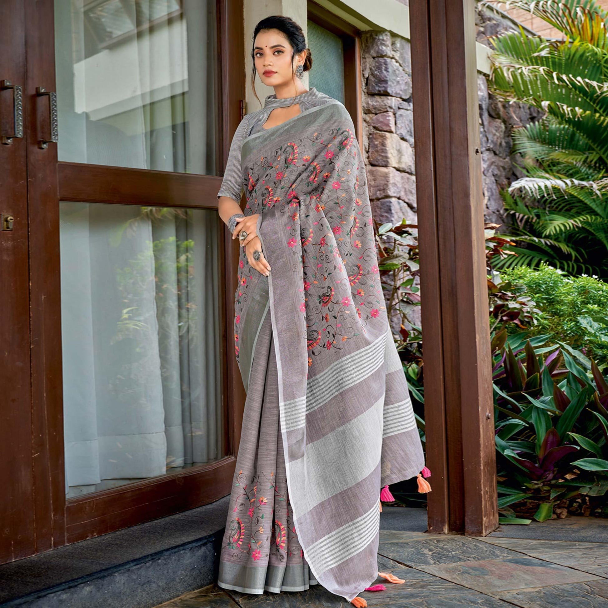 grey-floral-embroidered-linen-saree