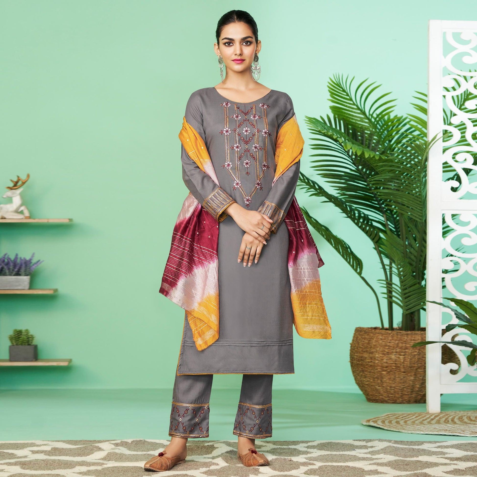 grey-floral-embroidered-rayon-kurti-pant-set-145321