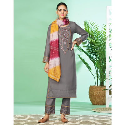 grey-floral-embroidered-rayon-kurti-pant-set-145321