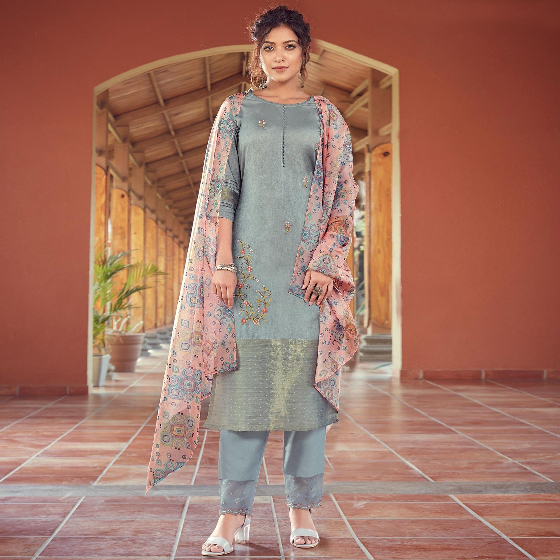 imposing-grey-colored-partywear-printed-pure-viscose-kurti-pant-set-with-dupatta-96710
