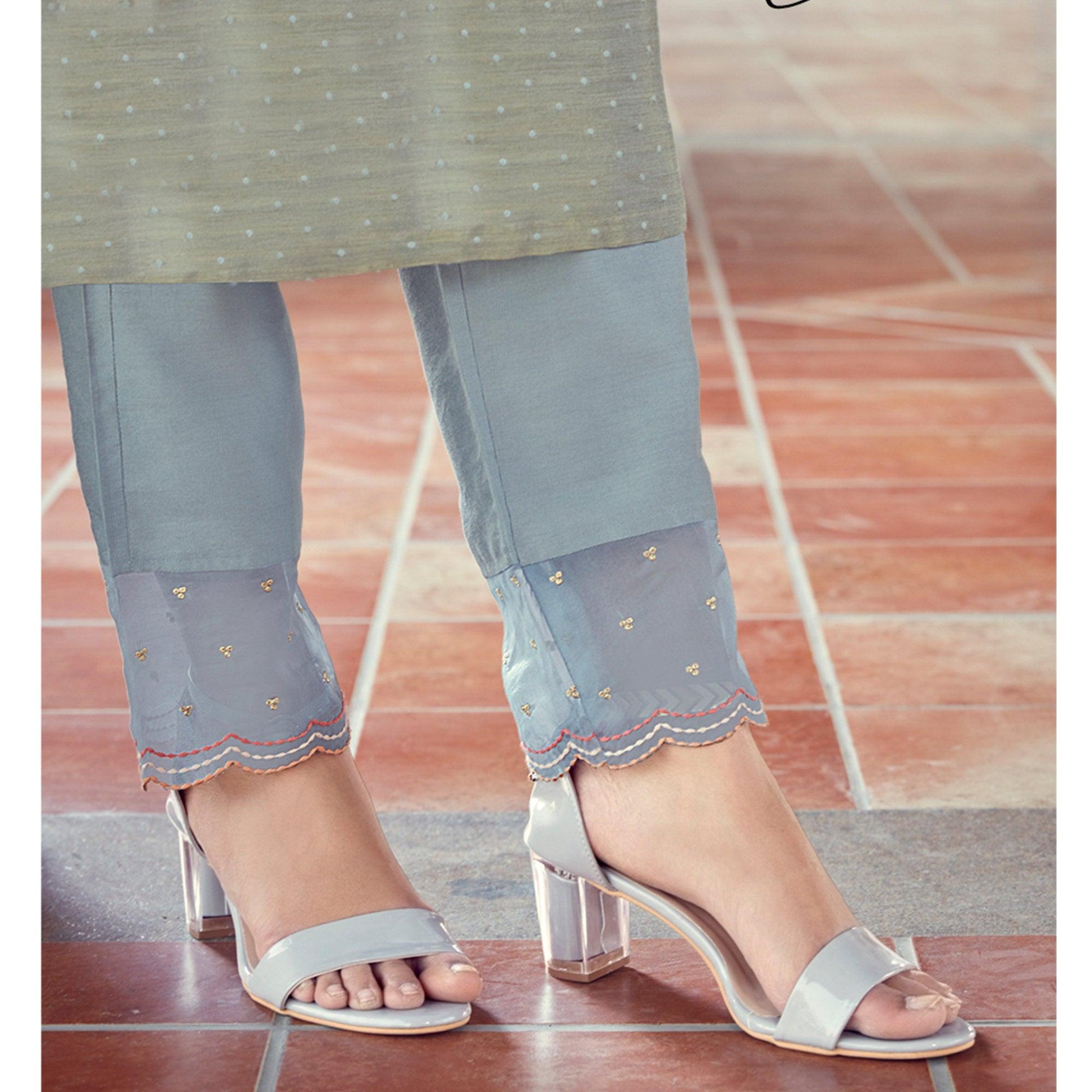 imposing-grey-colored-partywear-printed-pure-viscose-kurti-pant-set-with-dupatta-96710
